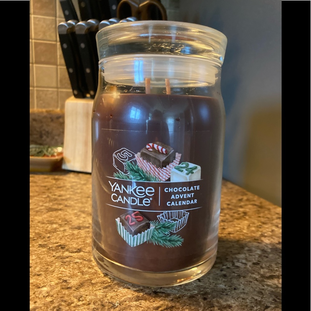 Unused Yankee Candle double wick Chocolate Advent Calendar scented candle